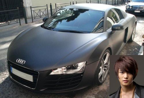 Photo of Kim Jaejoong  - car
